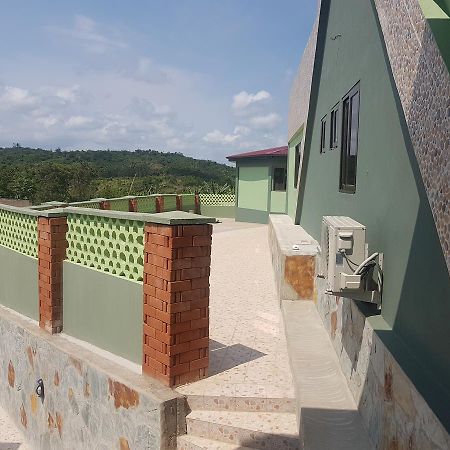 Mama Lee'S Lodge Yamoransa Bagian luar foto