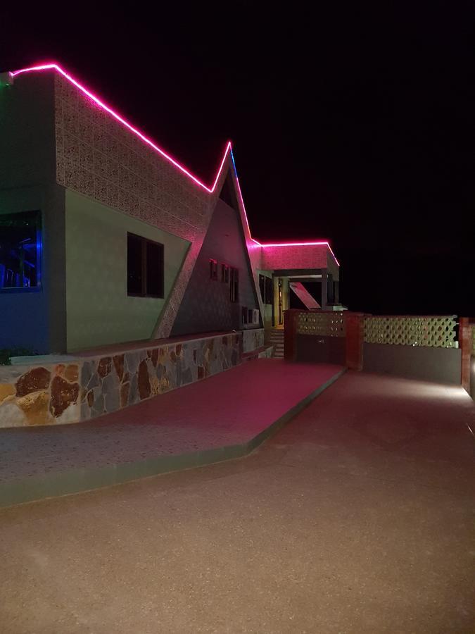 Mama Lee'S Lodge Yamoransa Bagian luar foto