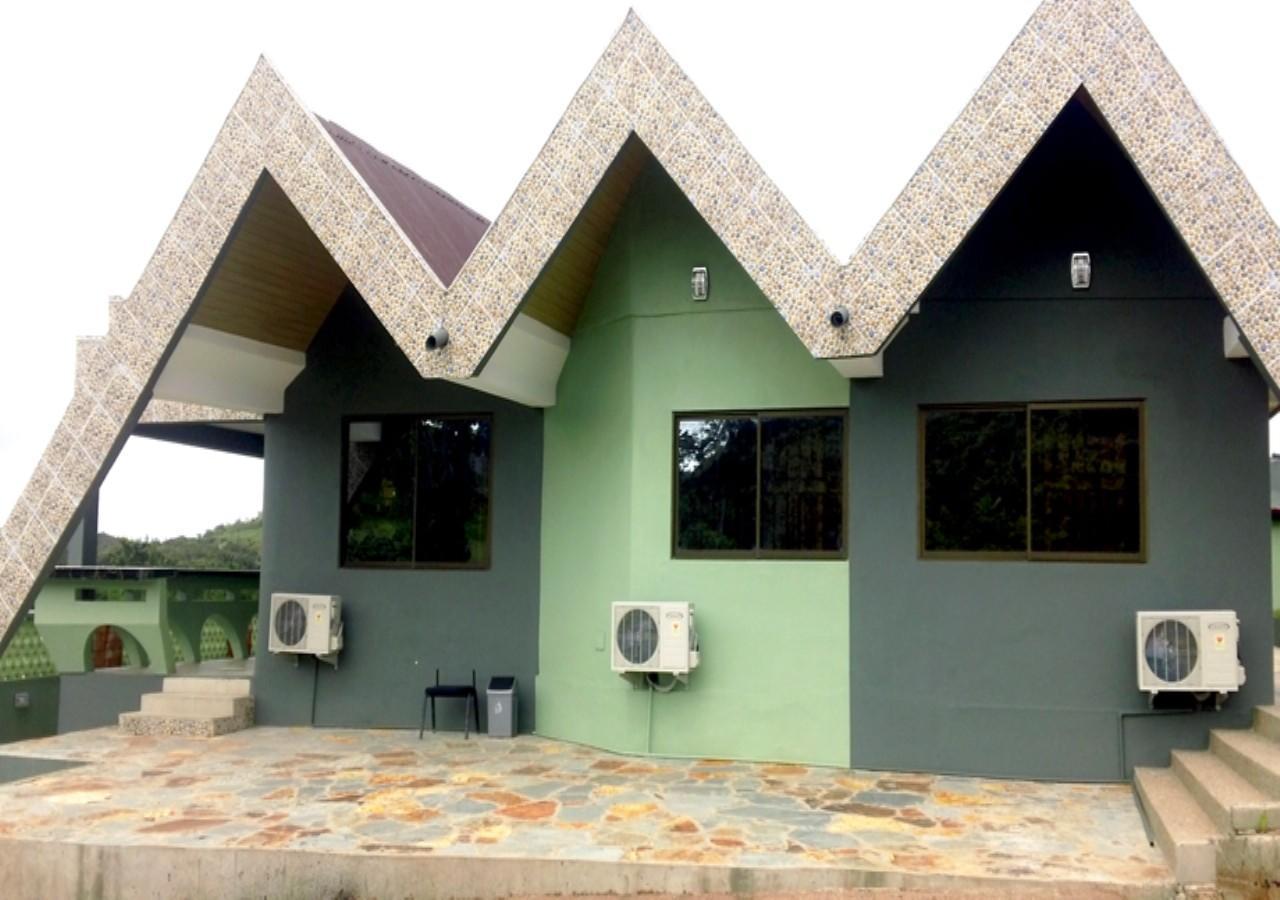 Mama Lee'S Lodge Yamoransa Bagian luar foto